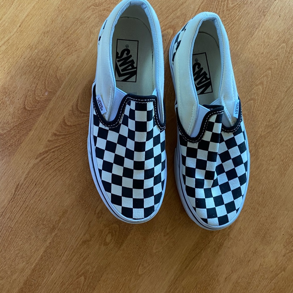 checkered vans